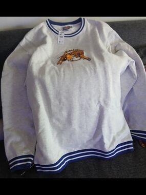 Men's Light Gray Crewneck Sweater with Tiger Embroidery